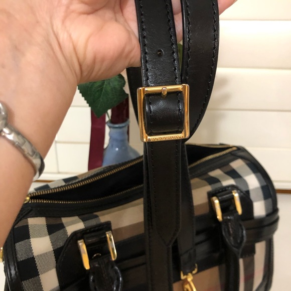 AUTHENTIC BURBERRY 2 way - Picture 10 of 14